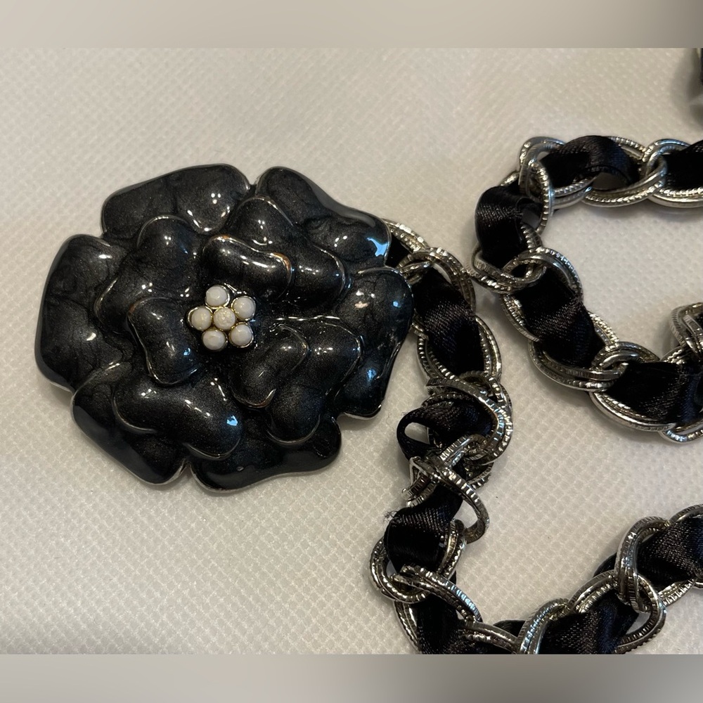 Enamel Camellia Belt Chain& Ribbon belt